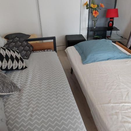 Home Tranquille Dans La Cite Du Mimosa - 2 Etoiles - Axelle Loc'Appart ماندوليو لا نابول المظهر الخارجي الصورة