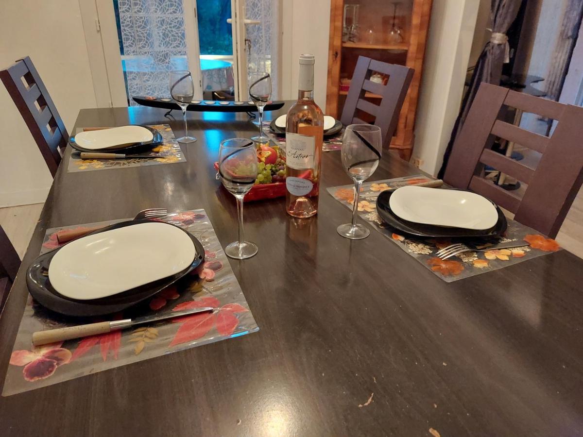 Home Tranquille Dans La Cite Du Mimosa - 2 Etoiles - Axelle Loc'Appart ماندوليو لا نابول المظهر الخارجي الصورة