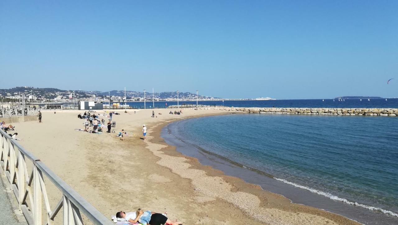 Home Tranquille Dans La Cite Du Mimosa - 2 Etoiles - Axelle Loc'Appart ماندوليو لا نابول المظهر الخارجي الصورة